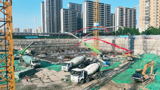 31小時，7000方！特固德商砼圓滿完成中建二局跨國區(qū)域總部集聚區(qū)項目1#樓筏板混凝土供應(yīng)任務(wù)